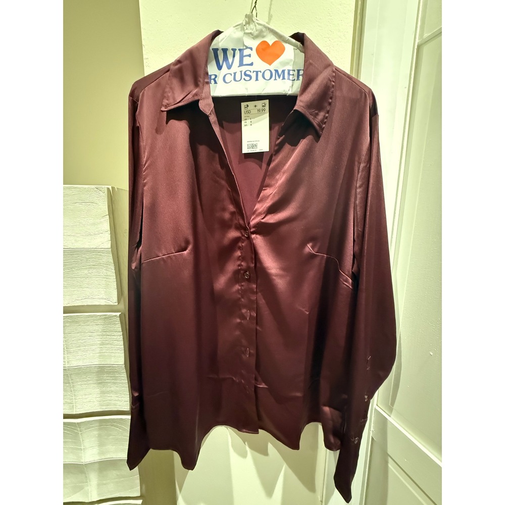 HM Women Burgundy Satin Long Sleeve Button Up Blouse Top Size Large NWT